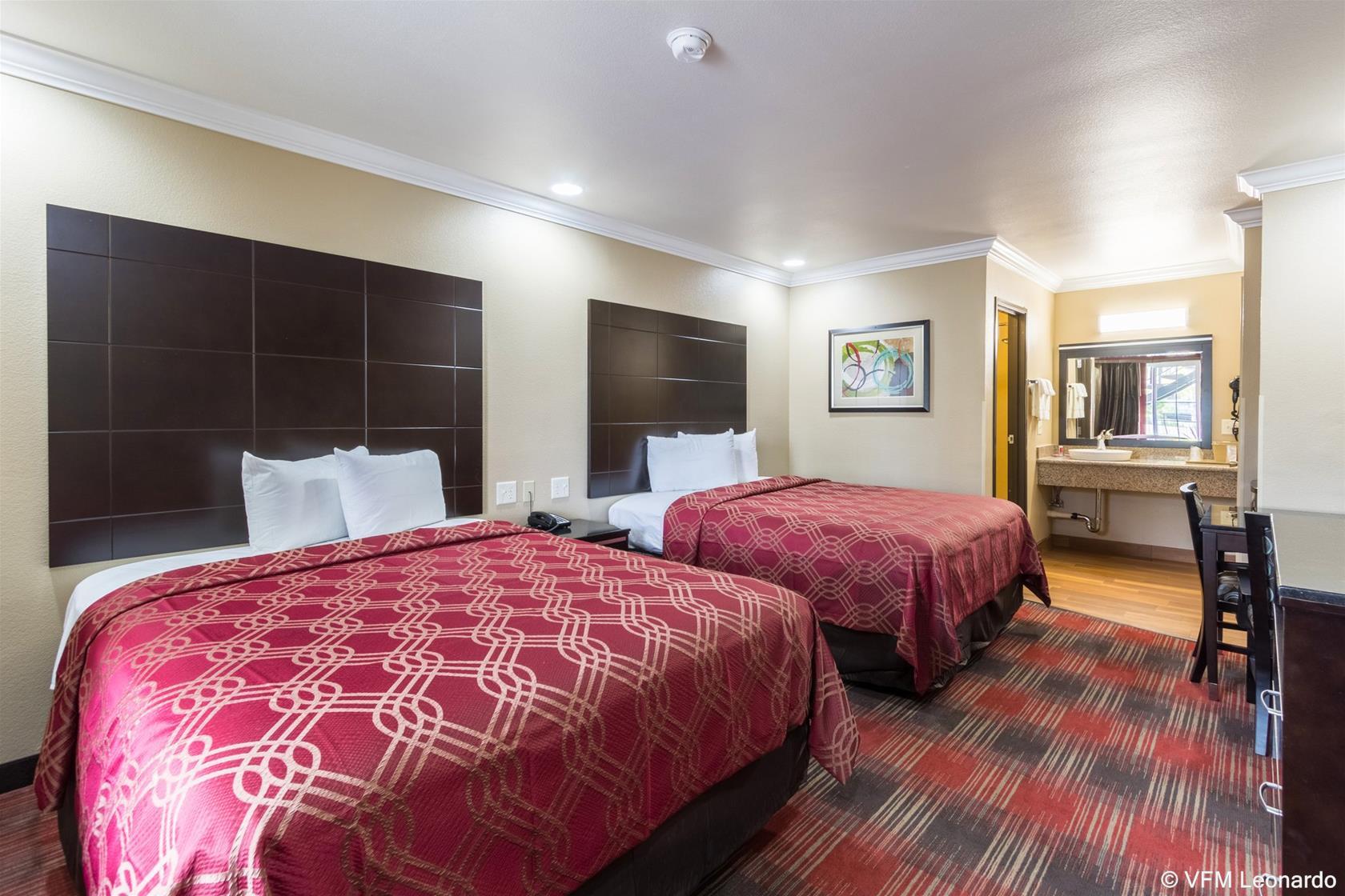 Econo Lodge Inn & Suites Escondido Downtown Екстериор снимка